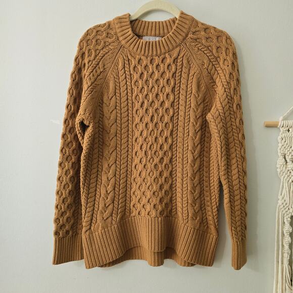 NWT J. Crew Cable-knit Crewneck Sweater Cafe Latte Brown Size XS Extra Small - Picture 1 of 12